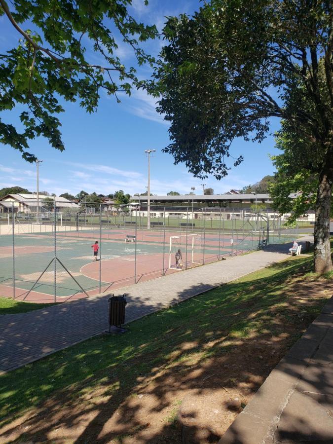 Lugar Encantador Com Patio, Proximo Ao Portico De Gramado Eksteriør billede